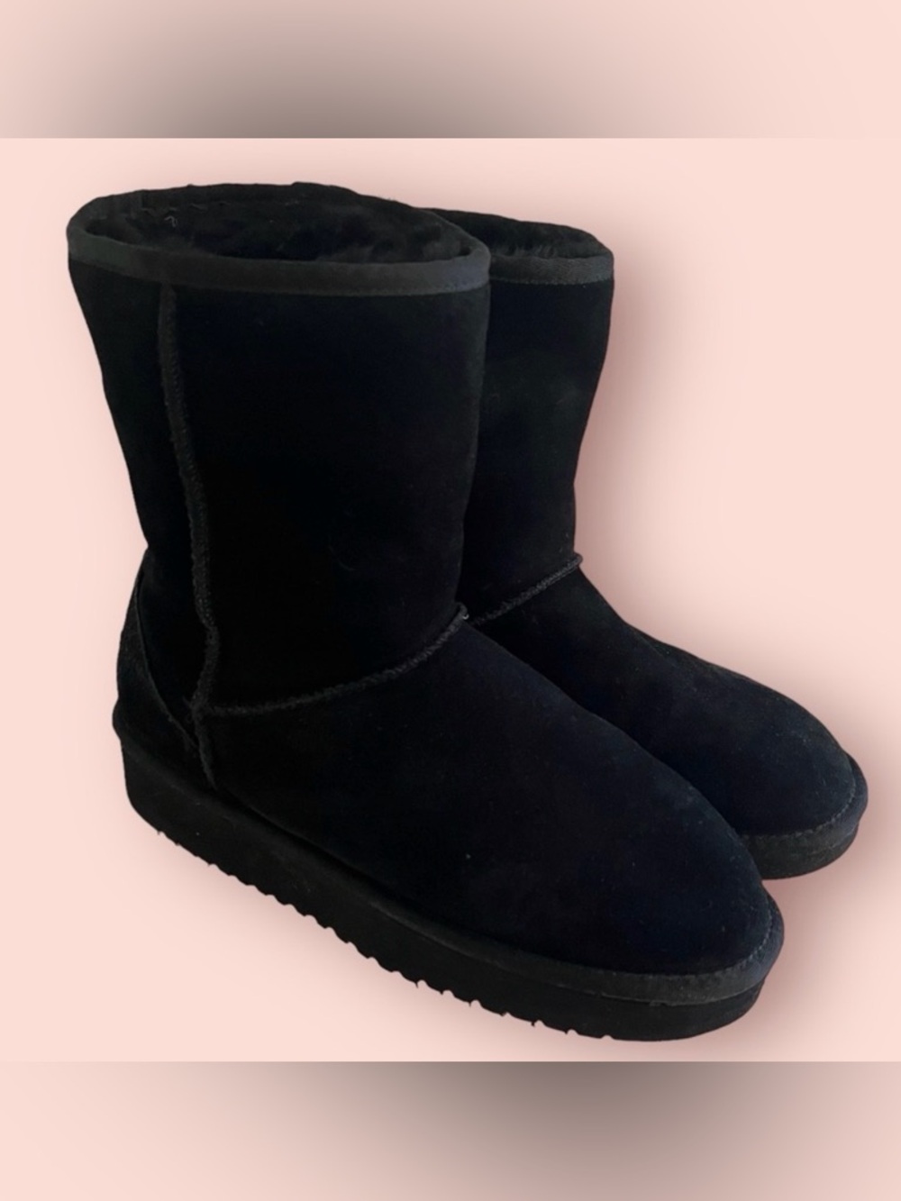Koolaburra by Ugg Black Suede Faux Fur Lining "Victoria” Short Boot 10